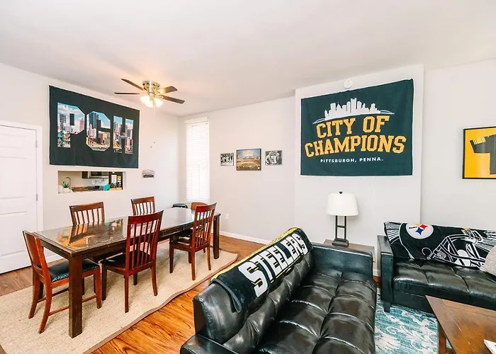 Pittsburgh's Sports Suite- Free Driveway Parking Pittsburgh